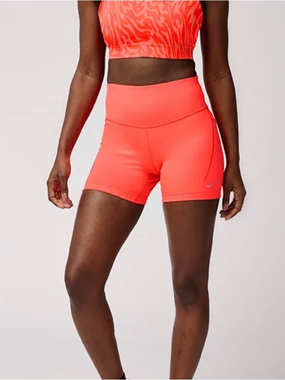 NWT Brooks High-Waist Spark 5” Short Tights Running Shorts Medium Pockets